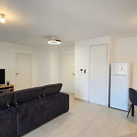 Appartamento Elegant A Terrasse Et Parking